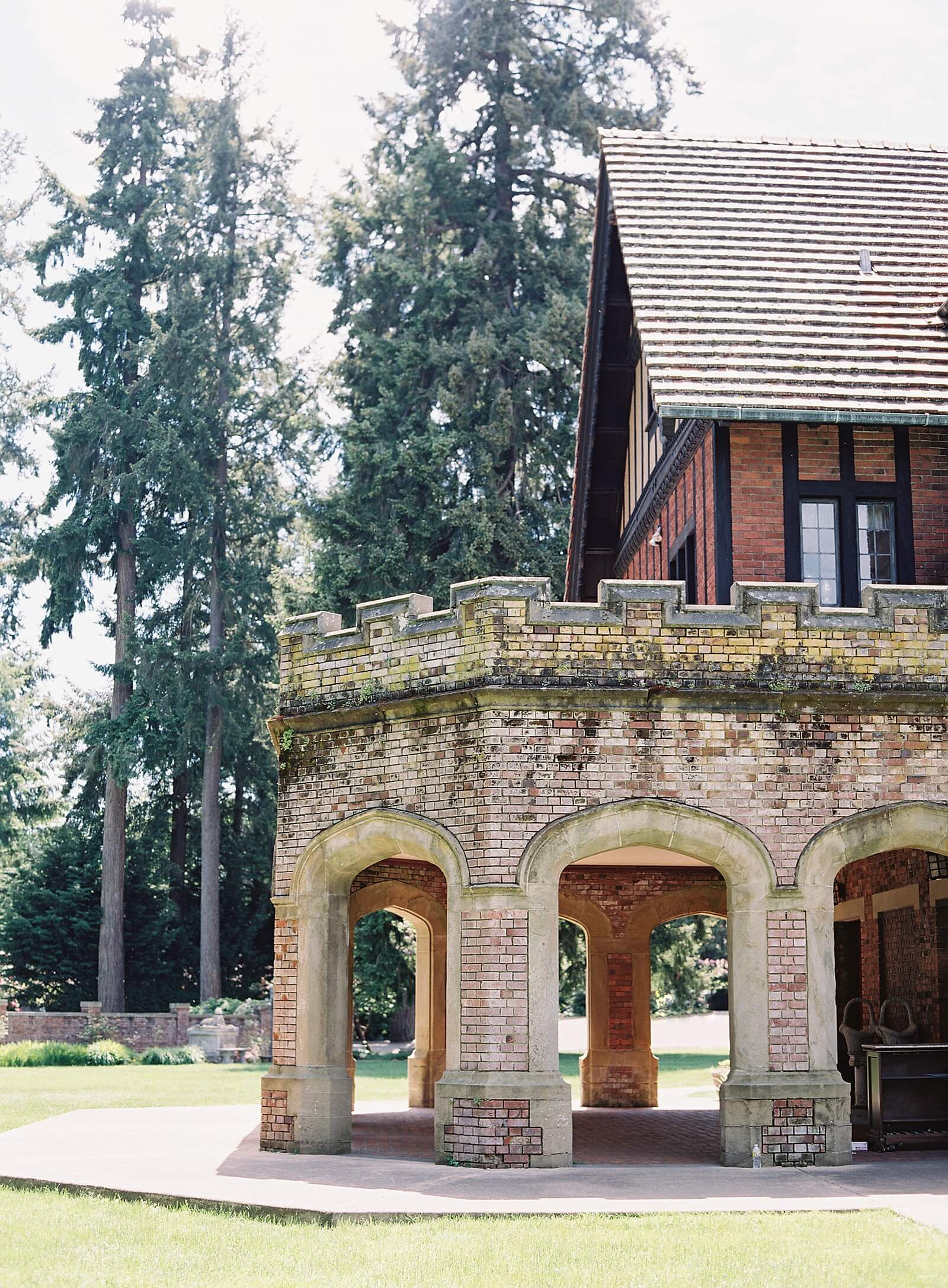 Thornewood Castle arches at Seattle wedding venue - Jacqueline Benét Photography